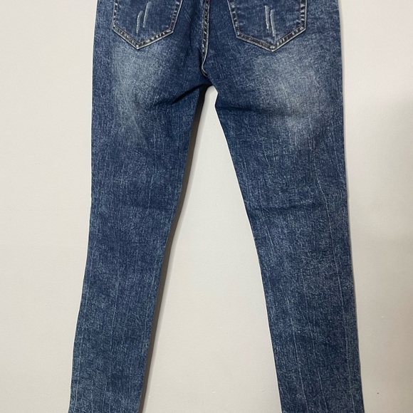 Rue21 Premium Blue Jeans with Floral Embroidery Size 5/6 - Picture 8 of 9